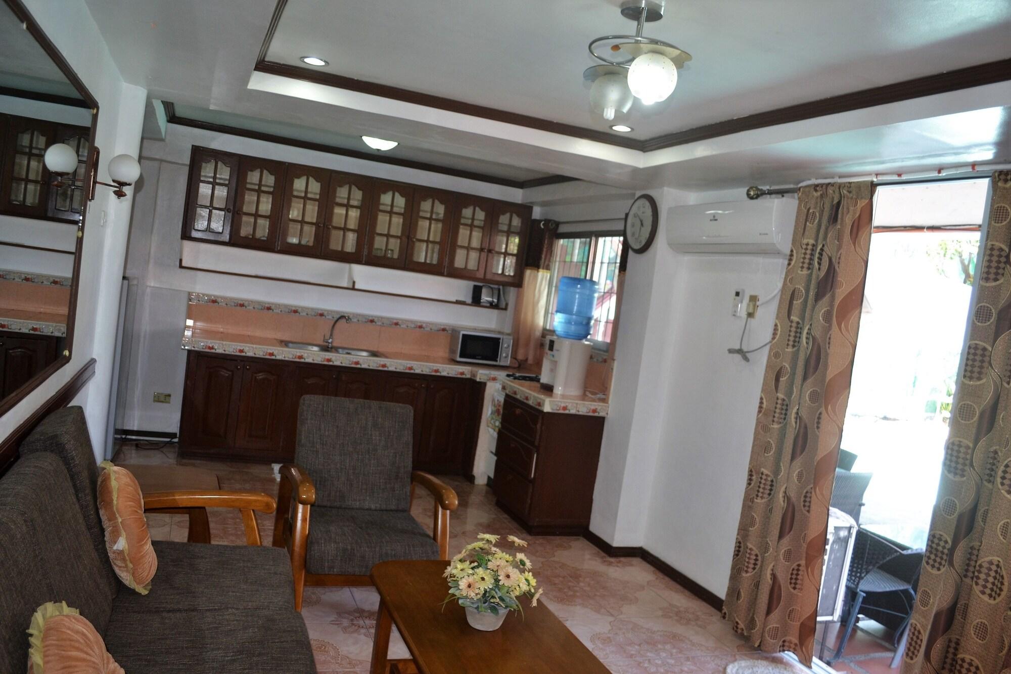 Villa Prescilla Dumaguete City Exterior photo