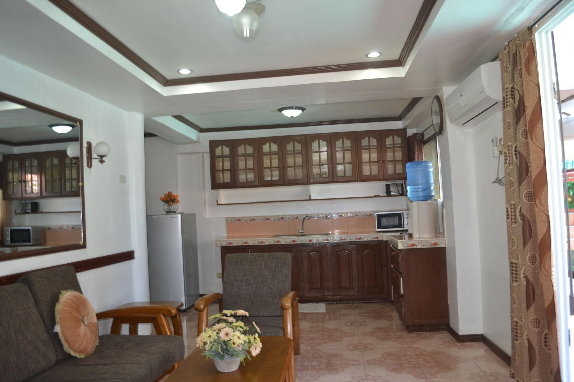 Villa Prescilla Dumaguete City Exterior photo