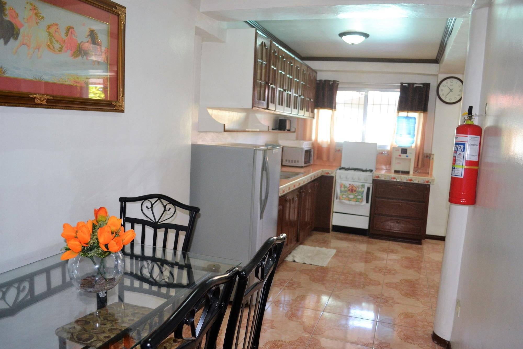 Villa Prescilla Dumaguete City Exterior photo