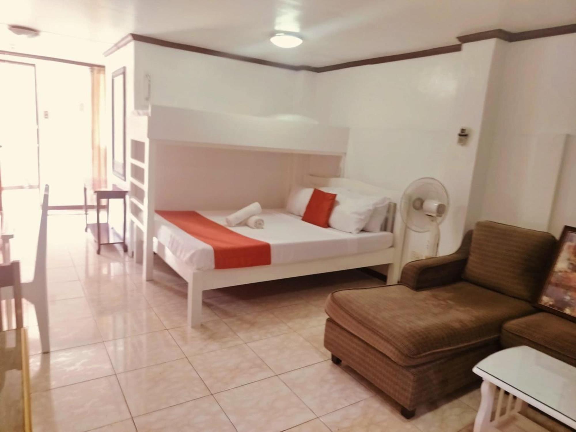 Villa Prescilla Dumaguete City Exterior photo